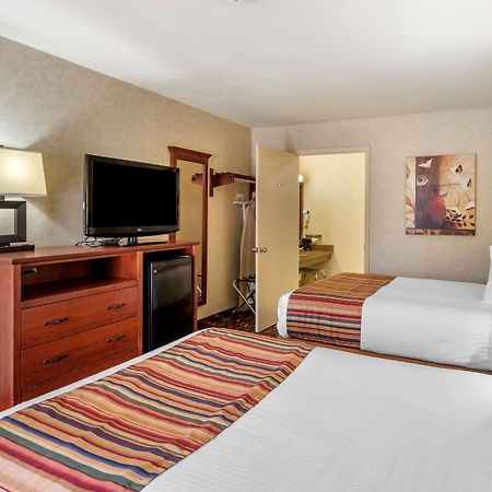 Best Western Sherwood Inn Clarksville Exterior photo