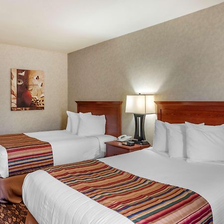 Best Western Sherwood Inn Clarksville Exterior photo