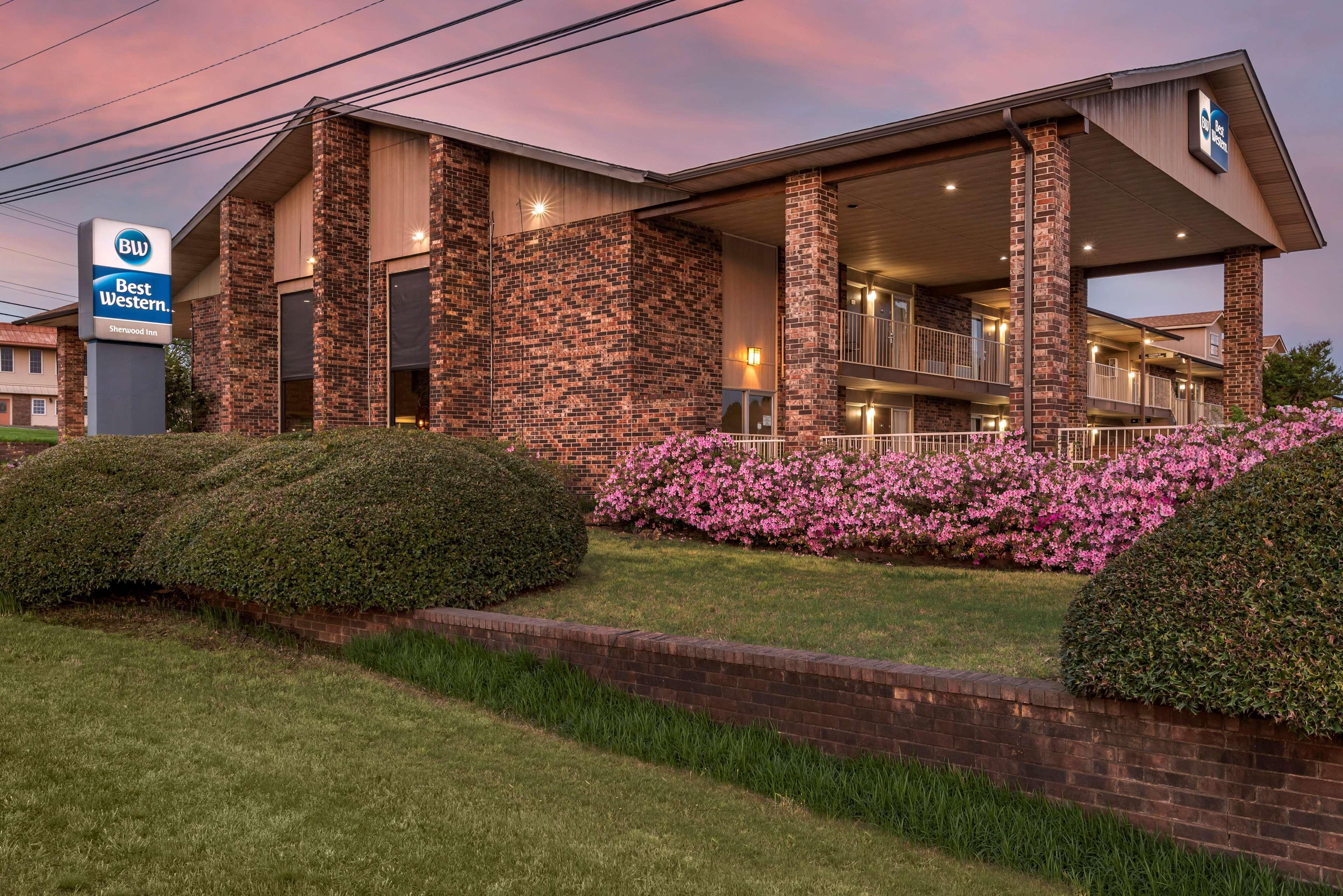 Best Western Sherwood Inn Clarksville Exterior photo