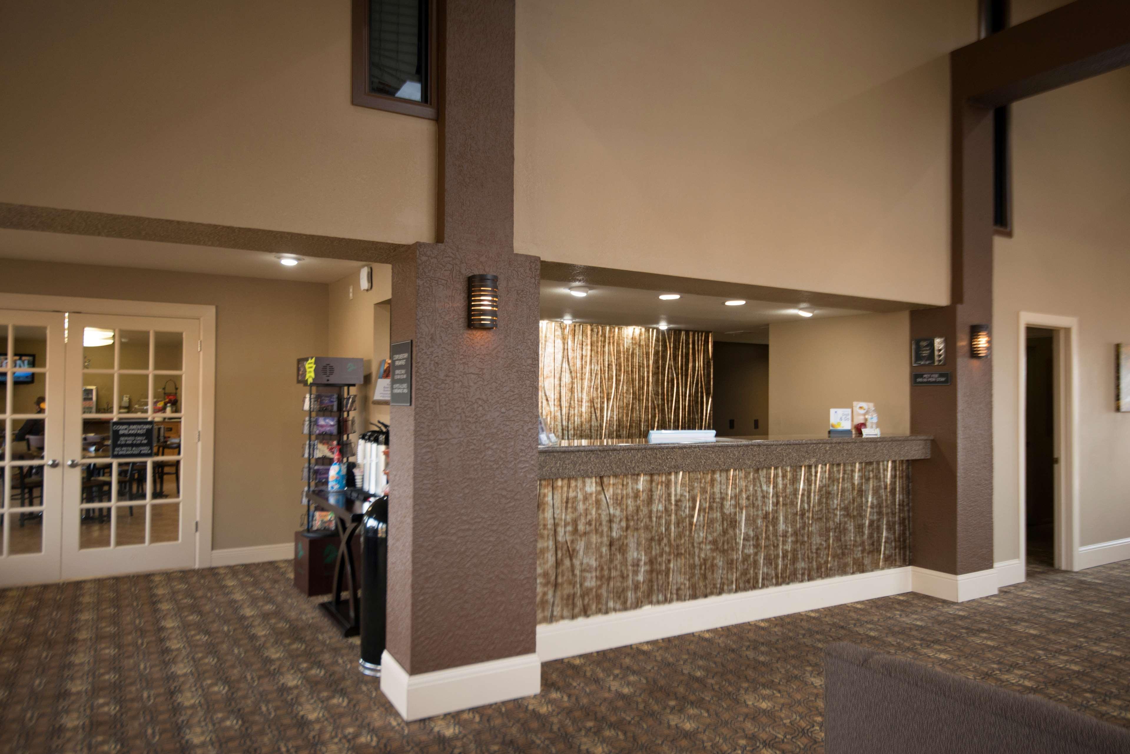 Best Western Sherwood Inn Clarksville Exterior photo