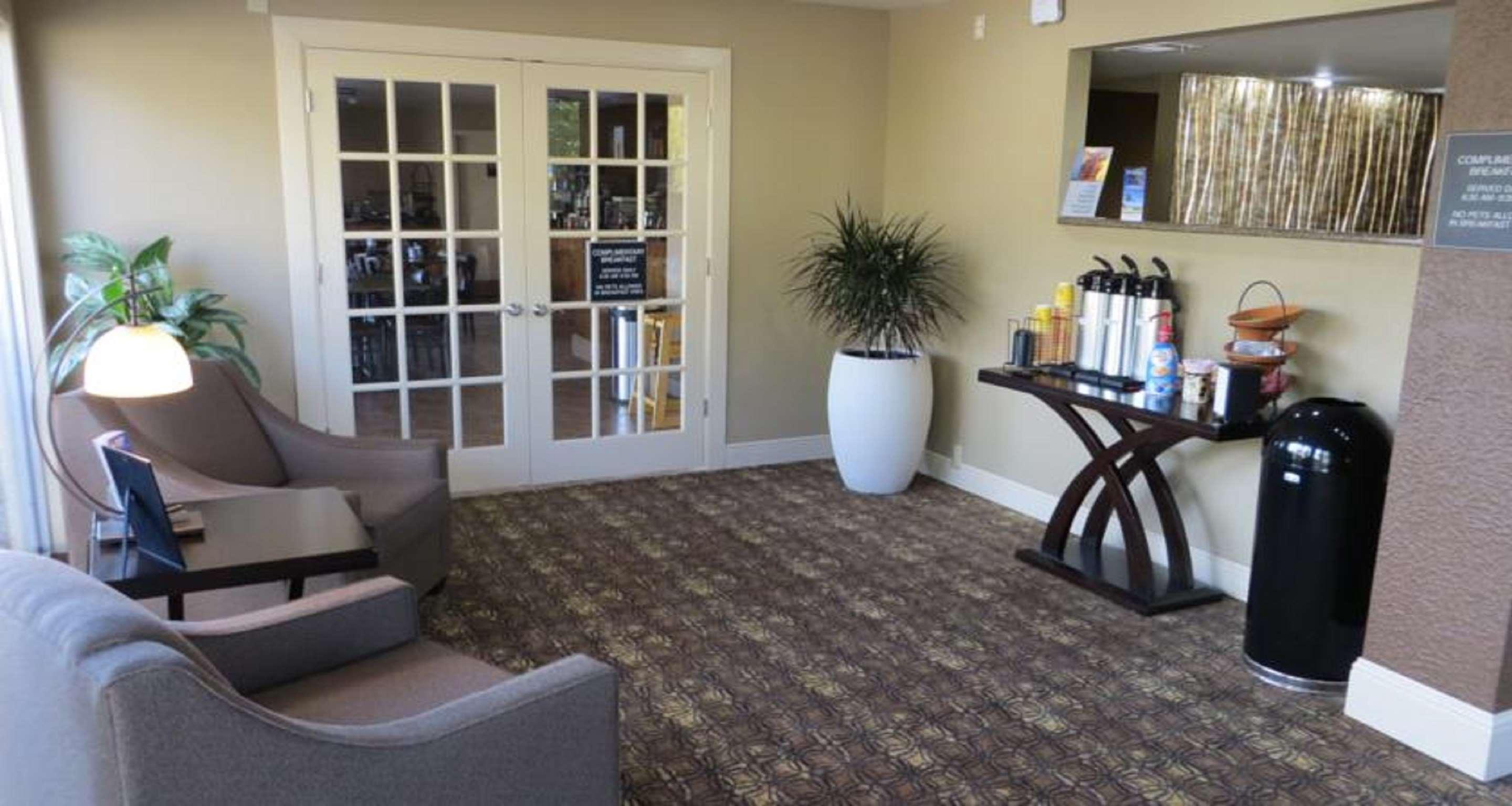 Best Western Sherwood Inn Clarksville Exterior photo