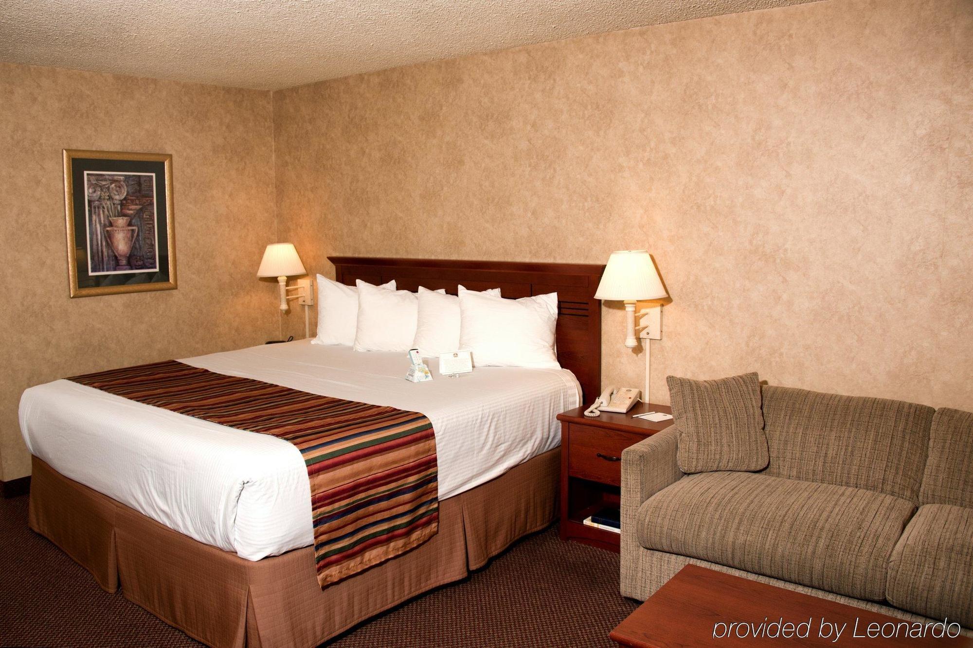 Best Western Sherwood Inn Clarksville Room photo