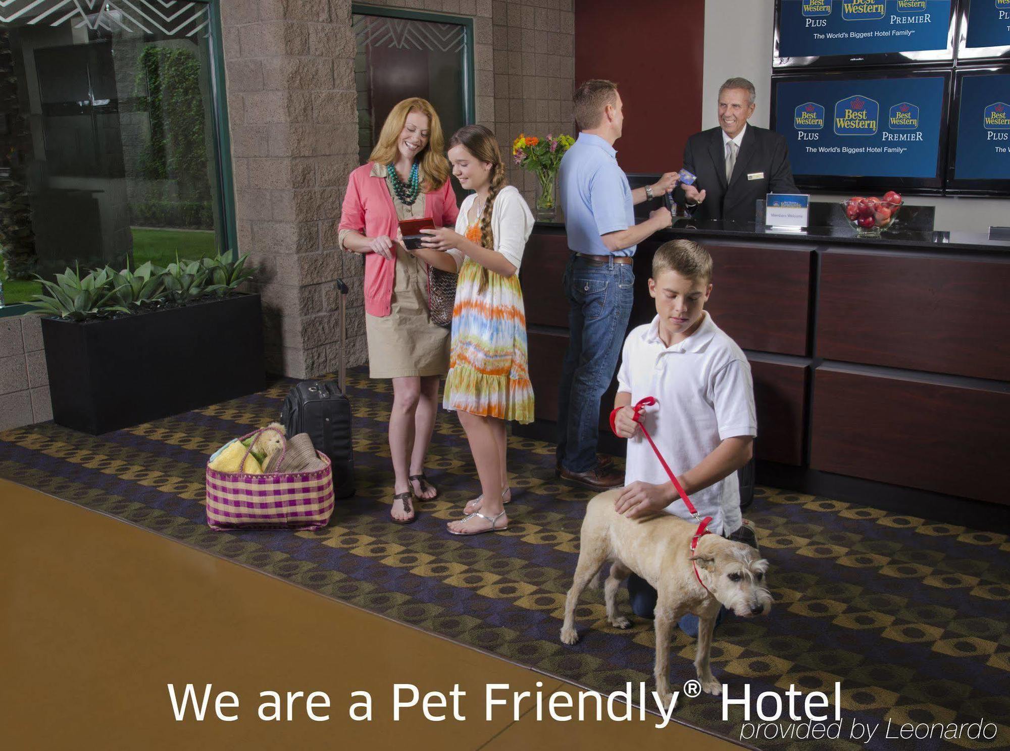 Best Western Sherwood Inn Clarksville Exterior photo