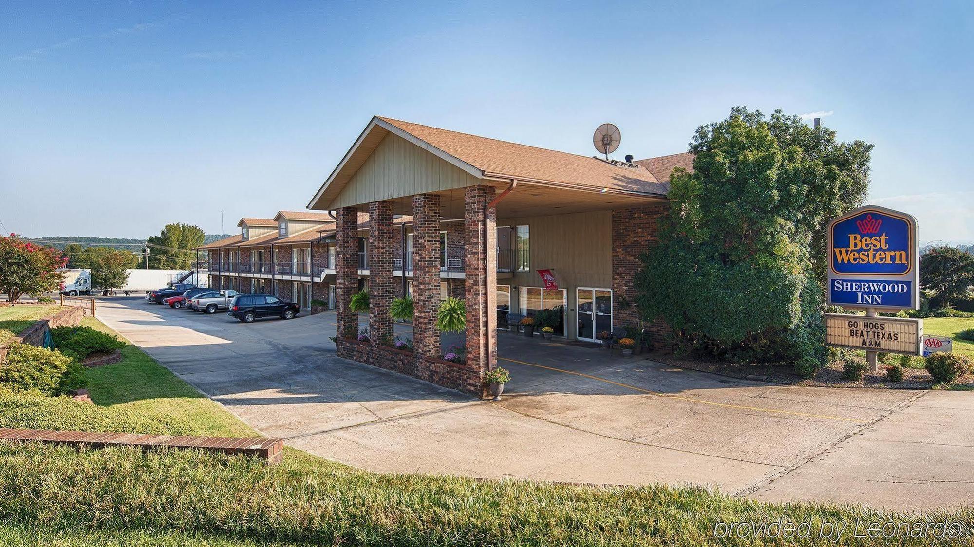 Best Western Sherwood Inn Clarksville Exterior photo